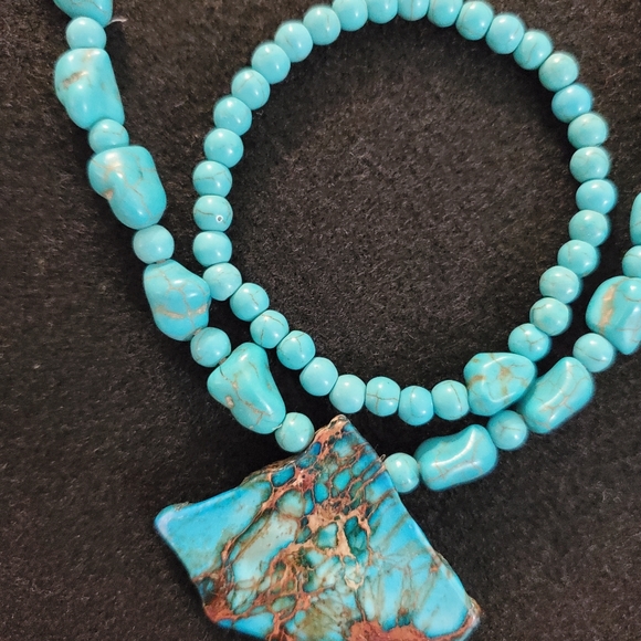 EVERYTHING ABOUT THIS SET IS GORGEOUS!! - Picture 1 of 11